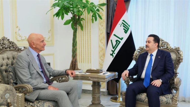 في خطوة مفاجئة قبل ” ساعة الصفر”.. المبعوث الاميركي باراك من بغداد : نبحث عن قيادة ومستقبل في العراق