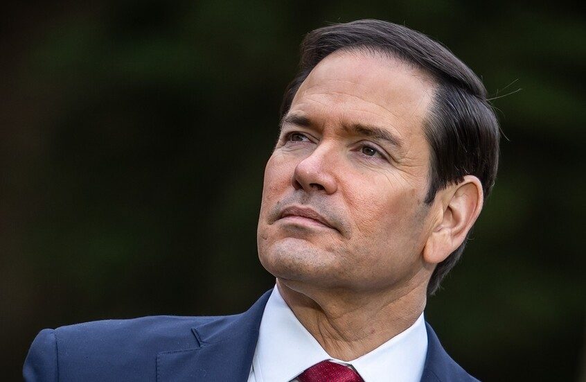 الخارجية الاميركية تشكرمن ساهم في إطلاق سراح صحفية أمريكية