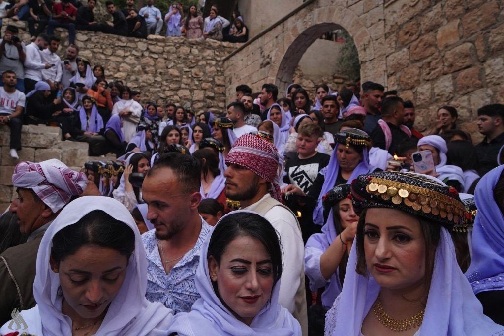 الإيزيديون يحيون عيد ” الاربعاء ” الاسود ” بطقوس متواضعة احتراما لضحاياهم