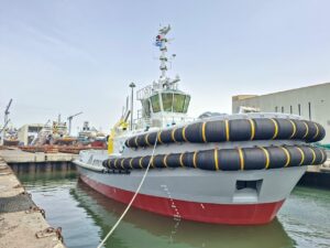 تدشين أول ساحبة بحرية استعداداً لتشغيل ميناء الفاو الكبير