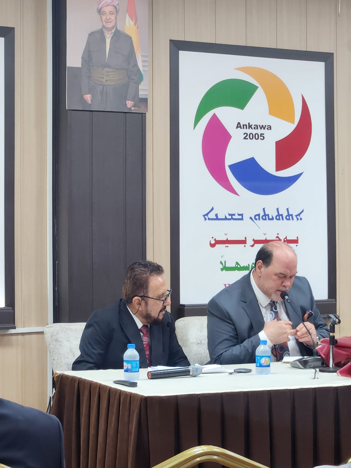 الأكاديمي الاجتماعي في عنكاوا يحتضن أمسيةً ثقافيةً حواريةً مع نقيب الفنانين العراقيين