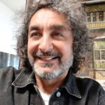 حقيبة مغترب…شرُّ البليّة ما يُضحك